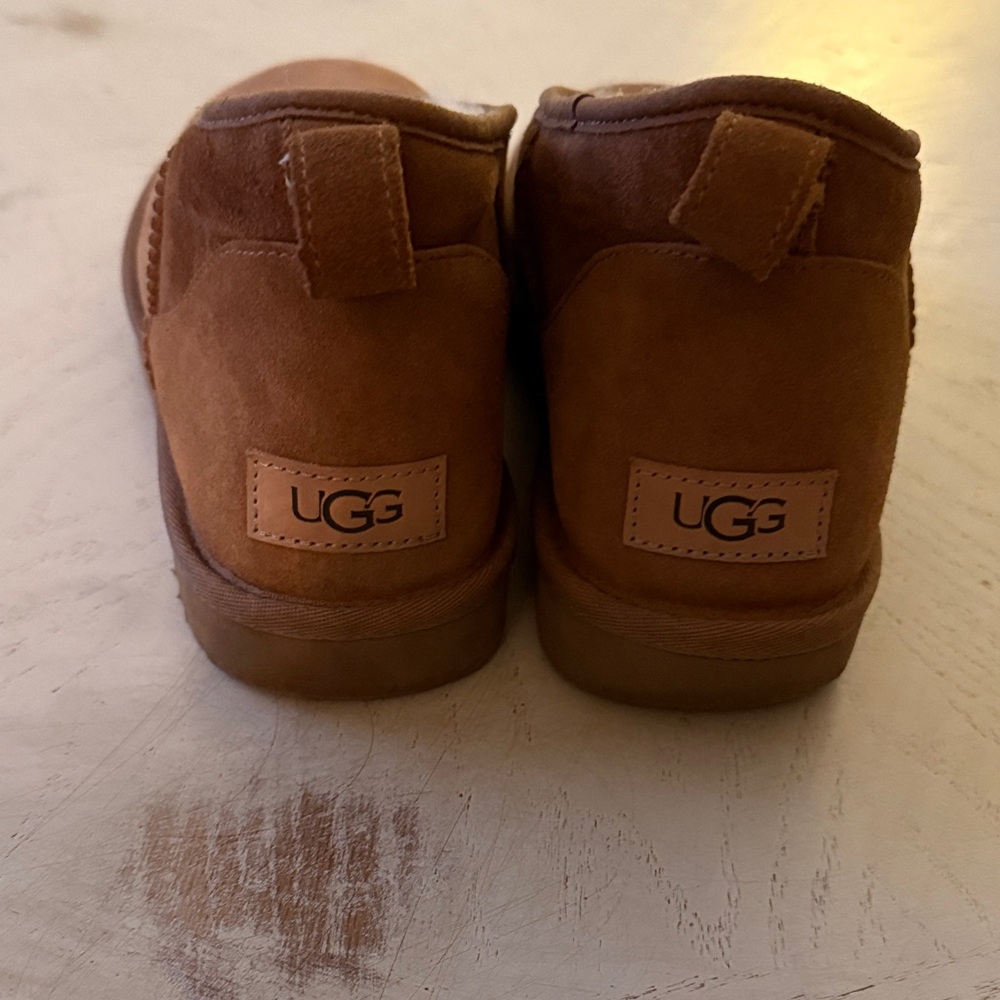 UGG Cozy Warm Fuzzy Chic Chestnut Suede Micro Mini Boot size 8 EUC - Picture 5 of 11